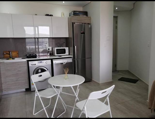 0 BEDROOM APARTMENT FOR SALE IN BEDFORDVIEW